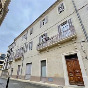 t6 et plus à la vente -   30000  NIMES, surface 152 m2 vente t6 et plus - UBI443830427